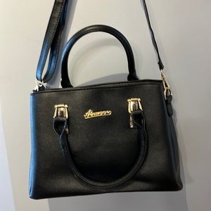 New black purse